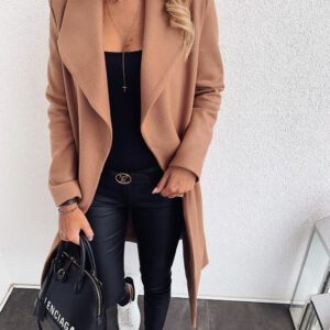Woolen coat trench coat